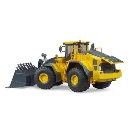 BRUDER CHARGEUSE SUR PNEUS VOLVO L260H 